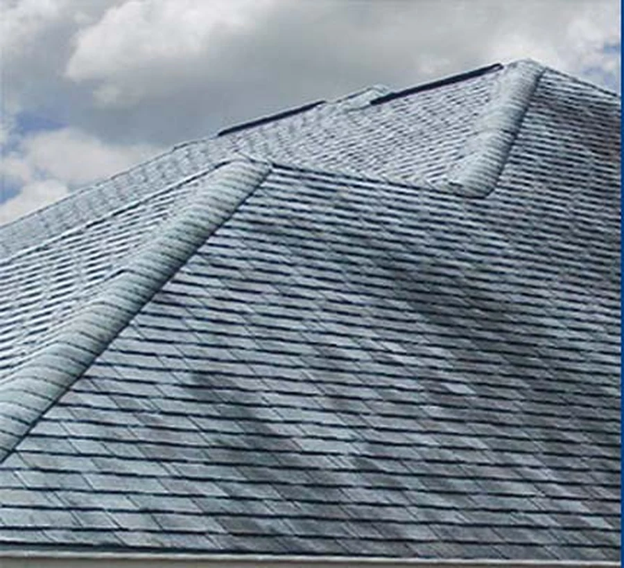 Metal roof before cleaning